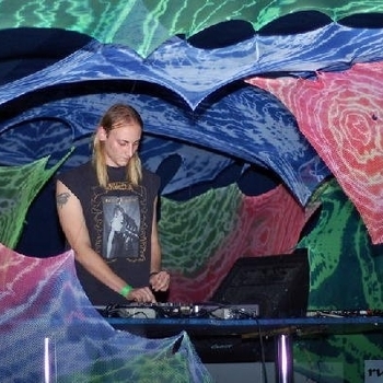 Kalilaskov AS - Bad Girls Go To Hell