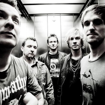 Livingston - Look Mom I Can Fly