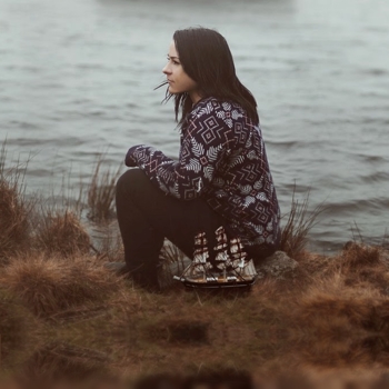 Lucy Spraggan and Scouting For Girls - Stick The Kettle On