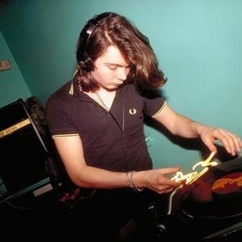 Le Knight Club - coco girlz