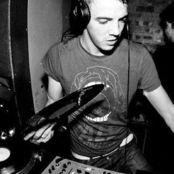 Loz Contreras - Chloe's Exodus