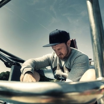 Low Steppa - The Feeling