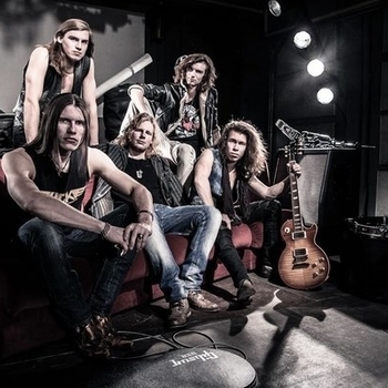 $lick - Gills (feat. TSpace)