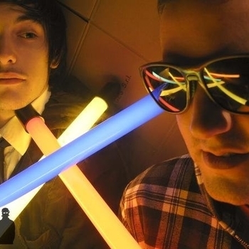 Les Petits Pilous - Jolie Fille (The Bloody Beetroots remix)