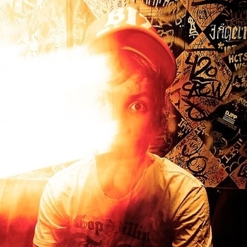 Lenno - Chase The Sun feat Scavenger Hunt