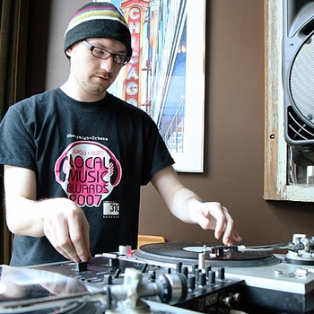 Local DJ - I Wanna Be Happy (Extended Remix)