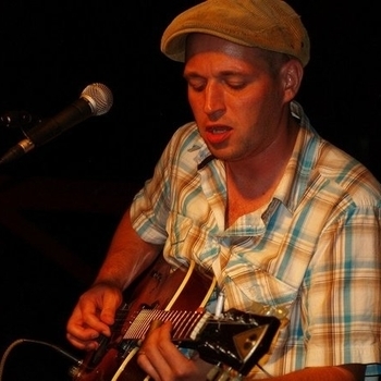 Little G Weevil - Apple Picker