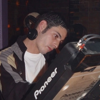 Leon Switch - Into the Deep