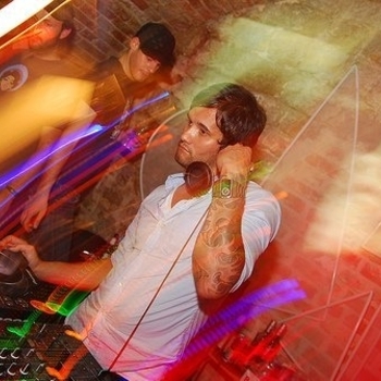 LA Riots - The Drop (TJR Remix)