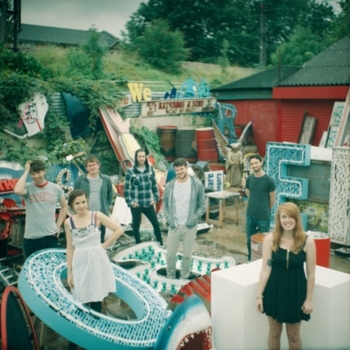 Los Campesinos! - Broken Heartbeats Sound Like Breakbeats