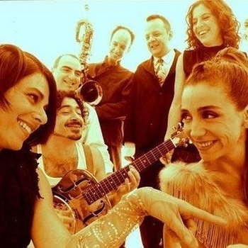 Luni - Паразиты