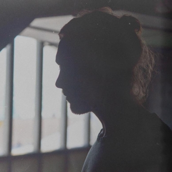 Артист Leon Vynehall