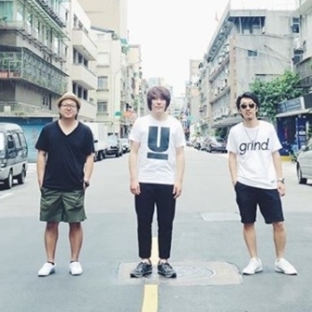 LOVE LOVE LOVE - プラネタリウム (2010)