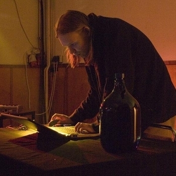 Hecq - Ghosts (Lackluster Wavplayermx)