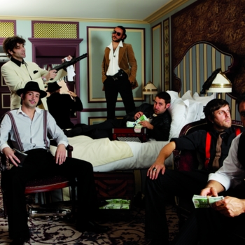 Les Ogres de Barback & Les Hurlements d'Léo - Grand Mère