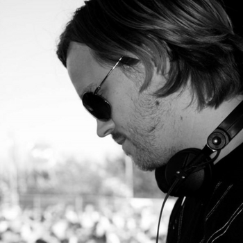 Lauhaus feat Mario Franca - Orange (Original Mix) (Green Slipper / Orange 2019)