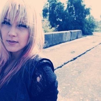 16 Bit Lolitas feat. Lucy Iris - More Than Music