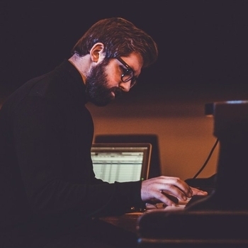 Музыкальный коллектив - В тени ветров