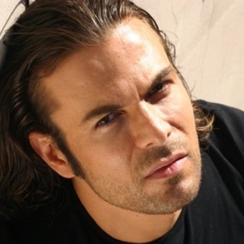 Matt Darey presents Urban Astronauts feat. Kate Louise Smith - See the Sun (Moonbeam Remix)