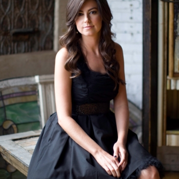 Meredith Andrews - You're Not Alone (саундтрек из фильма "Пленник" / "Captive")