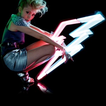 Mini - Walking - Nomenklatur Remix