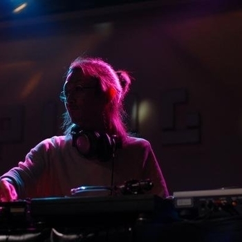 Michita - 頭" (feat. あるぱちかぶと)