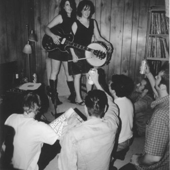 Mr. Airplane Man - Up In The Room (музыка из сериала "Охотники" / "Hunters")