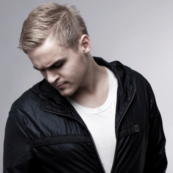 Mike Hawkins & 7 Skies - World On Fire (Record mix)