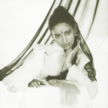 Артист Monsoon