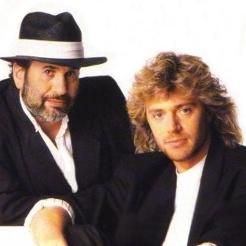 Артист Mixed Emotions