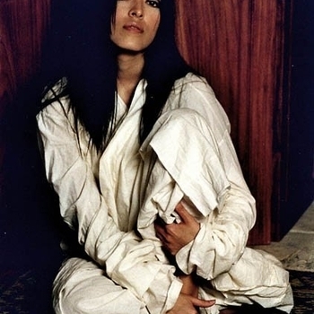 Idris Elba Presents Charli AYO feat Mai Lan - Sweat