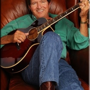 Mac Davis - Baby Don't Get Hooked On Me