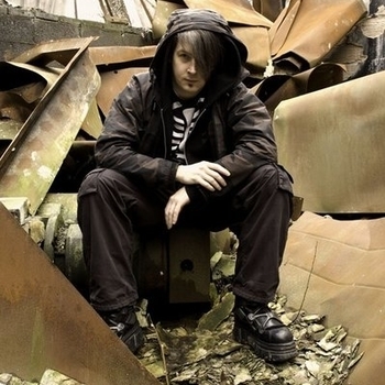 Petruccio & Modulate - Give It Up