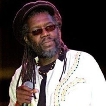 Trolley Snatcha & Macka B - Shake It! (Wondawulf Drumstep Remix)