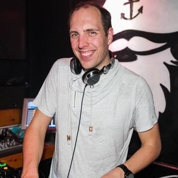 Mattias - Get Your Hands Up (Record Mix)