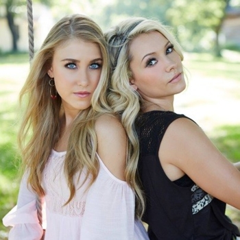 Maddie & Tae - Right Here, Right Now