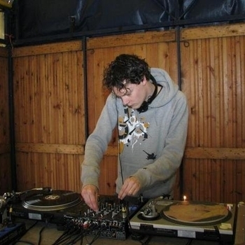 Mik - The Death of Alexei [Acro Erfomance Top 10 Drum n Bass (12.06.2011)]