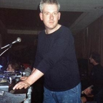 Mr. Electric Triangle - Prada San (Red Rum)