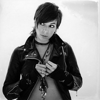 Mademoiselle K - à l'ombre