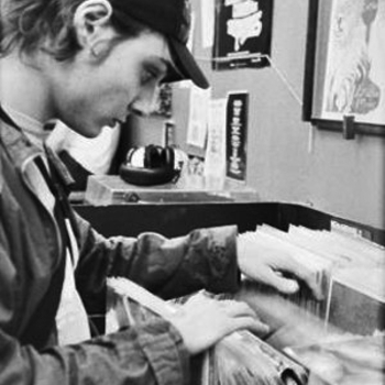 Motor City Drum Ensemble - The Stranger (Original Mix) - http://vk.com/native_music