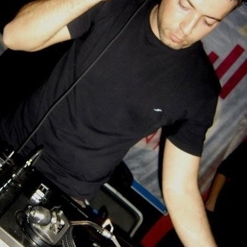 Mladen Tomic - Engines(Vlada Asanin Remix)