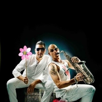 Magic Solutions & Rebeka Brown - Offshore (A Little Love) (André Vicenzzo & Coco Silco Remix)