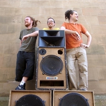 Mungo's Hi-Fi and Catching Cairo, Gardna - Back In the Dayz (2021)