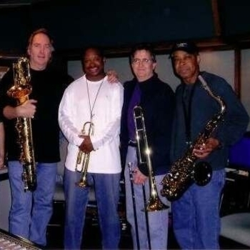 Muscle Shoals Horns - Born to get down