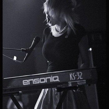 Wänderlost feat Medeia - Take Me