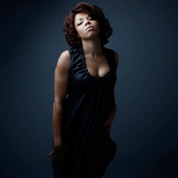 Mina Agossi - Undecided