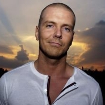 Moguai & Tommy Trash - In N Out (Tommy Trash Club Mix)  (Preview)