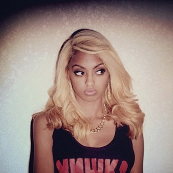 Артист Melat (Mélat)