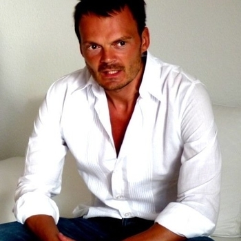 Mario Hammer feat. Asheni - Life Before The Earthquake (Original Mix)