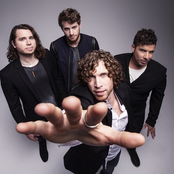 Артист Nothing More